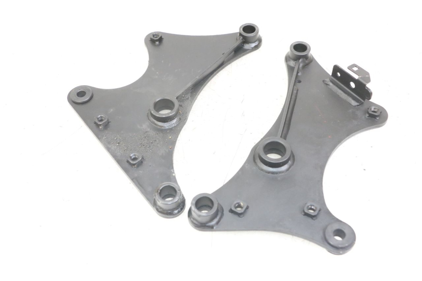 photo de ENGINE MOUNT KAWASAKI ER-6 ER6 N 650 (2012 - 2016)