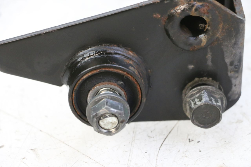 photo de Engine mount MBK OVETTO ONE 2T 50 (2013 - 2017)