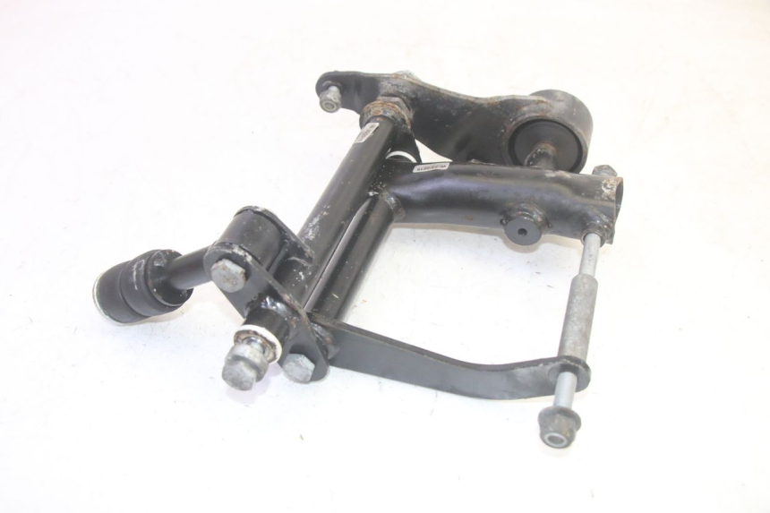 photo de ENGINE MOUNT PIAGGIO MP3 HPE 350 (2018 - 2020) - Fixing points details