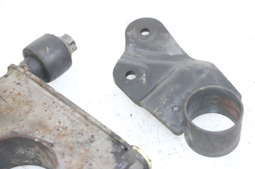 photo de ENGINE MOUNT PIAGGIO MP3 LT 400 (2007 - 2012)