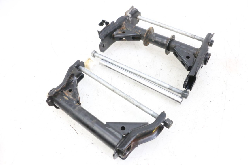 photo de ENGINE MOUNT PEUGEOT GEOPOLIS RS 125 (2007 - 2009)