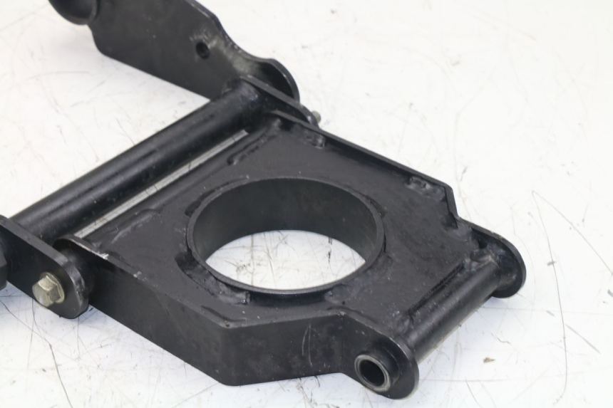 photo de ENGINE MOUNT PEUGEOT METROPOLIS 400 (2011 - 2016)