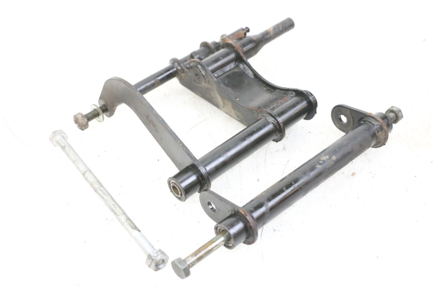 photo de ENGINE MOUNT PIAGGIO BEVERLY 125 (1998 - 2005)