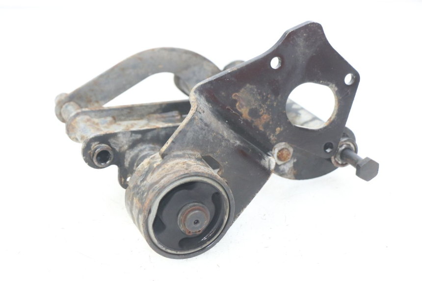 photo de ENGINE MOUNT PIAGGIO FLY 100 (2006 - 2010)