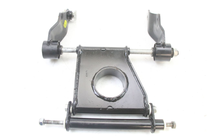 photo de ENGINE MOUNT PIAGGIO MP3 500 (2014 - 2016)