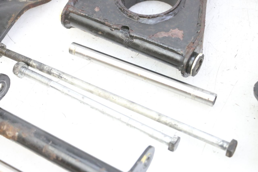 photo de ENGINE MOUNT PIAGGIO MP3 LT 400 (2007 - 2012)