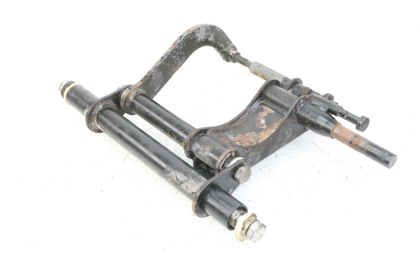 photo de ENGINE MOUNT PIAGGIO VESPA GRANTURISMO 200 (2004 - 2005)
