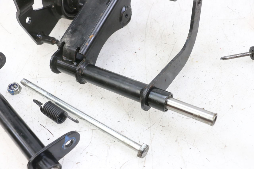 photo de ENGINE MOUNT PIAGGIO XEVO - X EVO 125 (2007 - 2016)