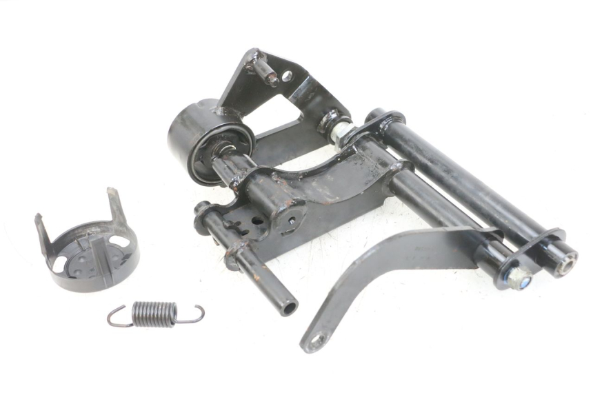 photo de ENGINE MOUNT PIAGGIO XEVO - X EVO 125 (2007 - 2016)