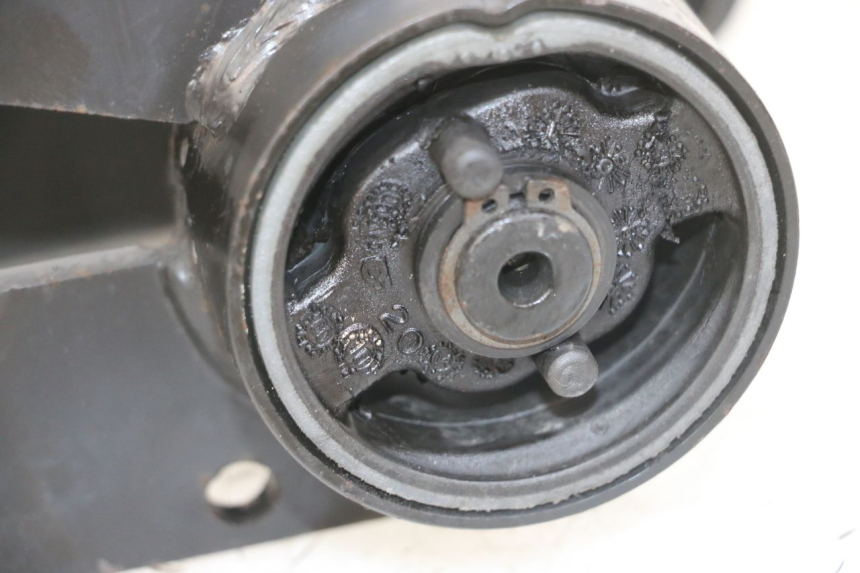 photo de ENGINE MOUNT PIAGGIO XEVO - X EVO 125 (2007 - 2016)