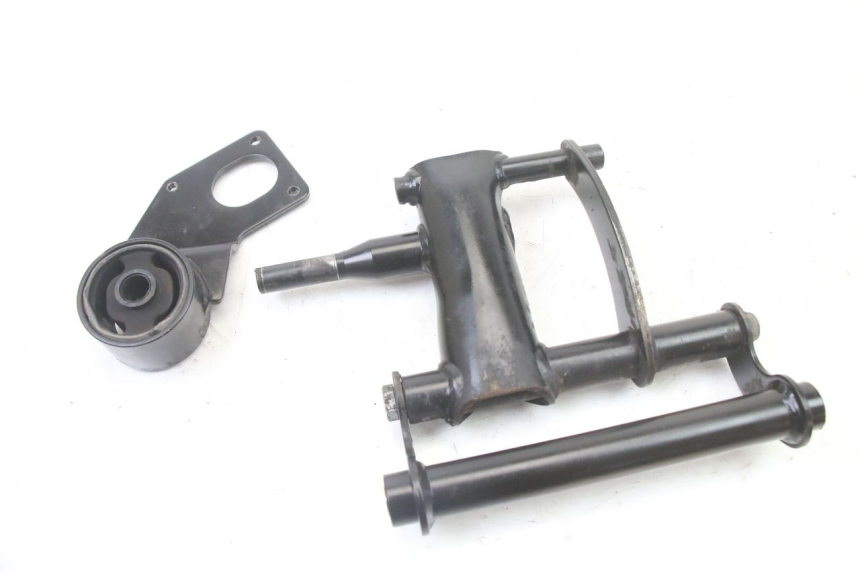 photo de ENGINE MOUNT PIAGGIO ZIP 4T 50 (2018 - 2020)