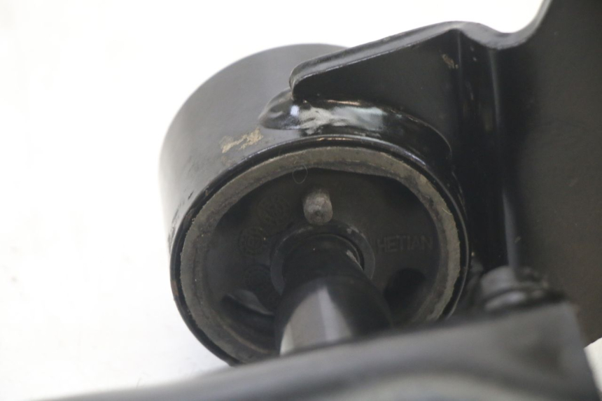 photo de ENGINE MOUNT PIAGGIO ZIP 4T 50 (2018 - 2020)