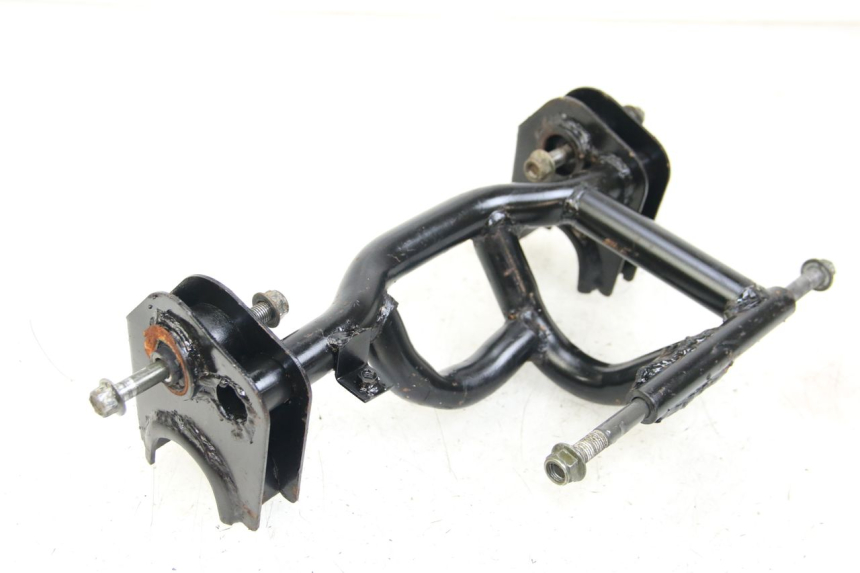 photo de ENGINE MOUNT RAZZO STEED 125 (2012 - 2018)