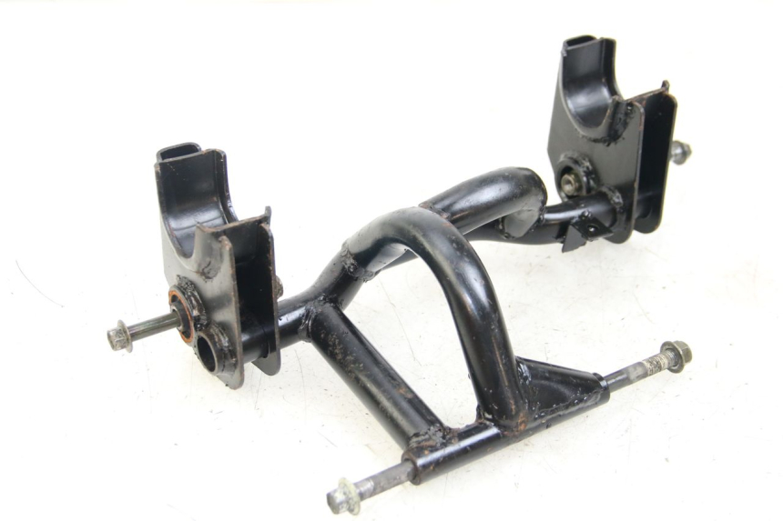 photo de ENGINE MOUNT RAZZO STEED 125 (2012 - 2018)