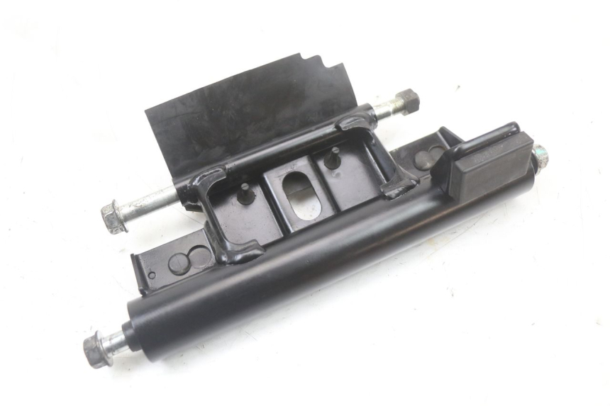 photo de ENGINE MOUNT SUZUKI BURGMAN 125 (2018 - 2021)