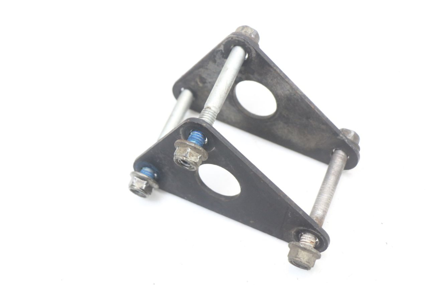 photo de ENGINE MOUNT SUZUKI VL INTRUDER 125 (2004 - 2007)