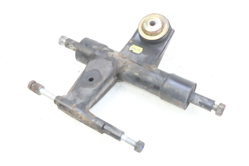 photo de ENGINE MOUNT PIAGGIO VESPA LXV 125 (2006 - 2009)
