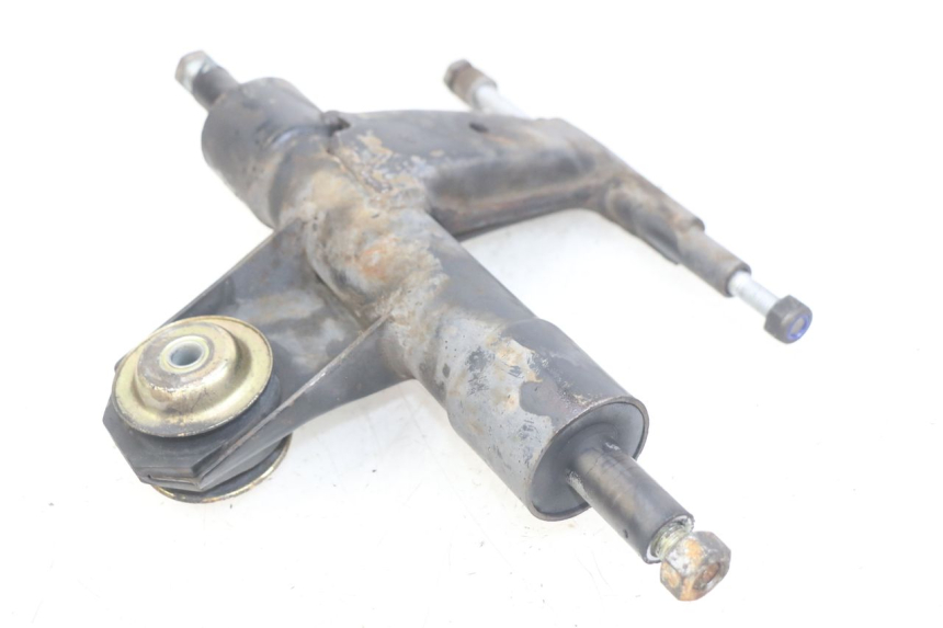 photo de ENGINE MOUNT PIAGGIO VESPA LXV 125 (2006 - 2009)
