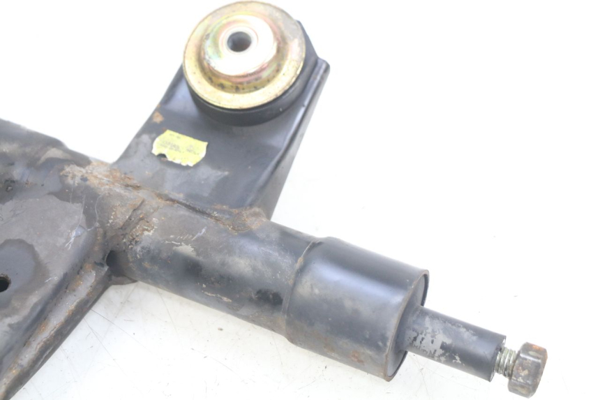 photo de ENGINE MOUNT PIAGGIO VESPA LXV 125 (2006 - 2009)