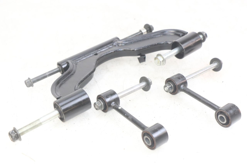 photo de ENGINE MOUNT YAMAHA X-MAX XMAX 125 (2010 - 2014)