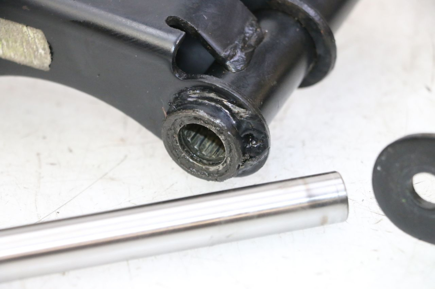 photo de ENGINE MOUNT PIAGGIO XEVO - X EVO 125 (2007 - 2016)