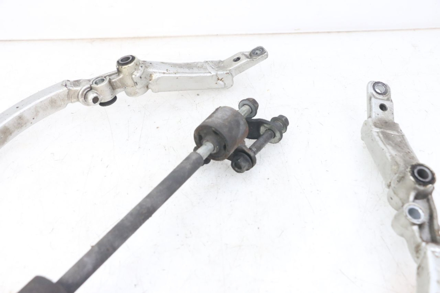 photo de ENGINE MOUNT YAMAHA FJ 3CX 1200 (1986 - 1996)