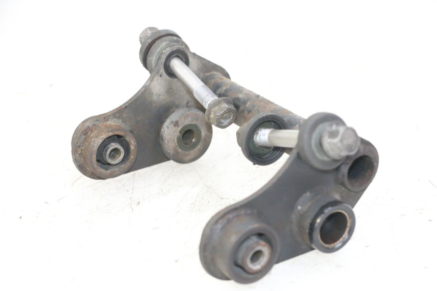 photo de ENGINE MOUNT YAMAHA FZS FAZER 600 (2001 - 2003)