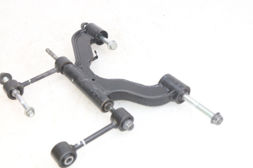 photo de ENGINE MOUNT YAMAHA X-MAX XMAX 125 (2010 - 2014)