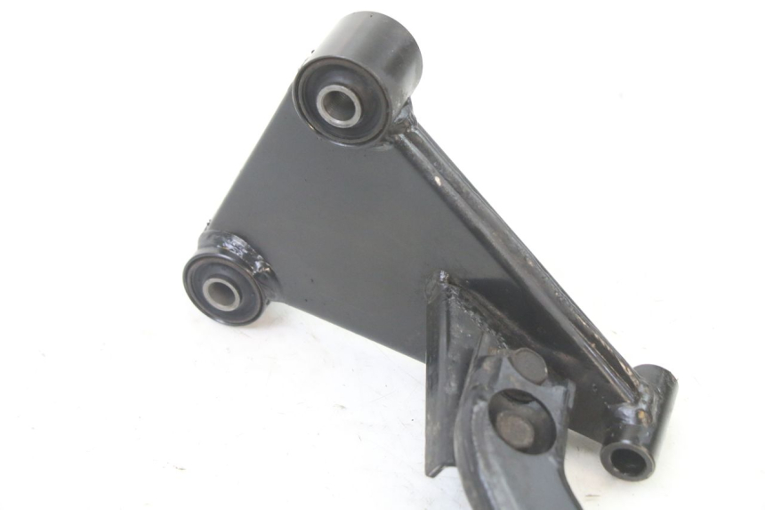photo de ENGINE MOUNT YAMAHA YP X-MAX XMAX 400 (2014 - 2017)