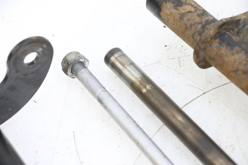 photo de ENGINE MOUNT PIAGGIO ZIP 4T 50 (2018 - 2020) - Component zoom