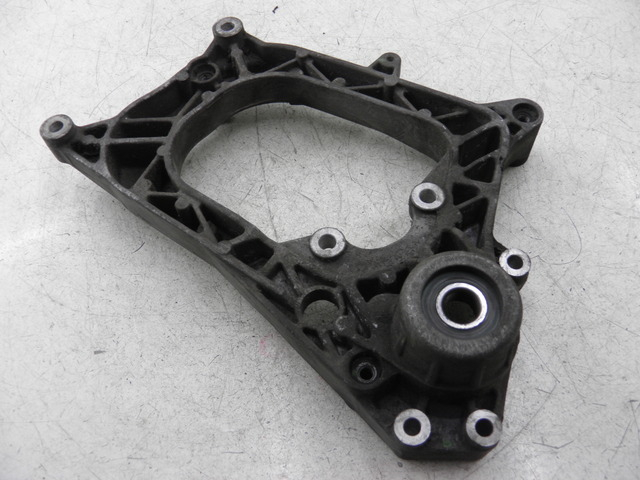 photo de EXHAUST MOUNT PIAGGIO MP3 LT 300 (2010 - 2016)