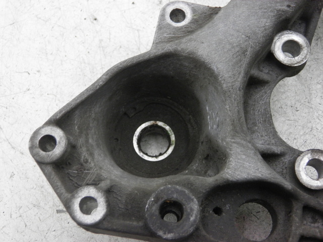 photo de EXHAUST MOUNT PIAGGIO MP3 LT 300 (2010 - 2016)