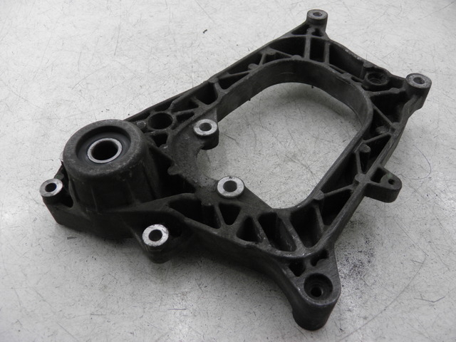 photo de EXHAUST MOUNT PIAGGIO MP3 LT 300 (2010 - 2016)