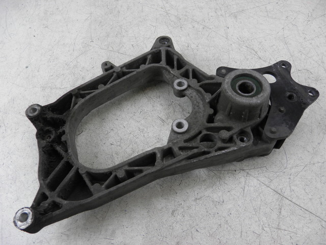 photo de EXHAUST MOUNT PIAGGIO MP3 LT 300 (2010 - 2016)