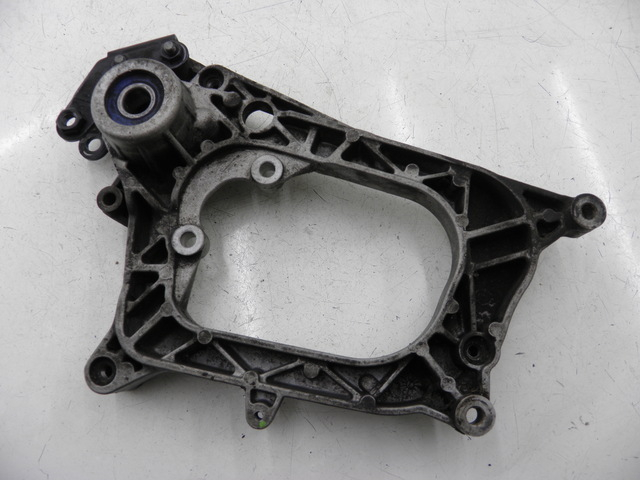 photo de EXHAUST MOUNT PIAGGIO XEVO - X EVO 125 (2010 - 2015) - Zoom on usage condition