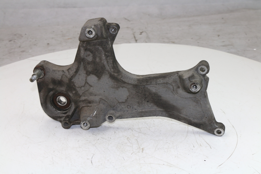 photo de EXHAUST MOUNT PIAGGIO CARNABY 125 (2007 - 2011)