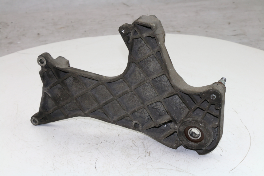 photo de EXHAUST MOUNT PIAGGIO CARNABY 125 (2007 - 2011)