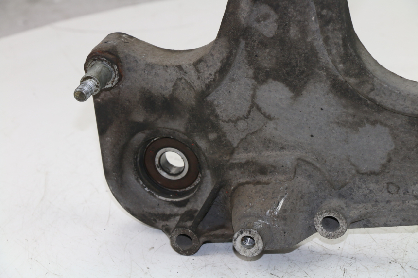 photo de EXHAUST MOUNT PIAGGIO CARNABY 125 (2007 - 2011)