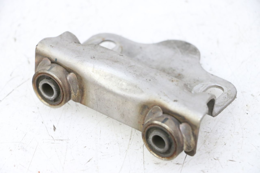 photo de EXHAUST MOUNT YAMAHA FZ6 FAZER S2 600 (2007 - 2011)