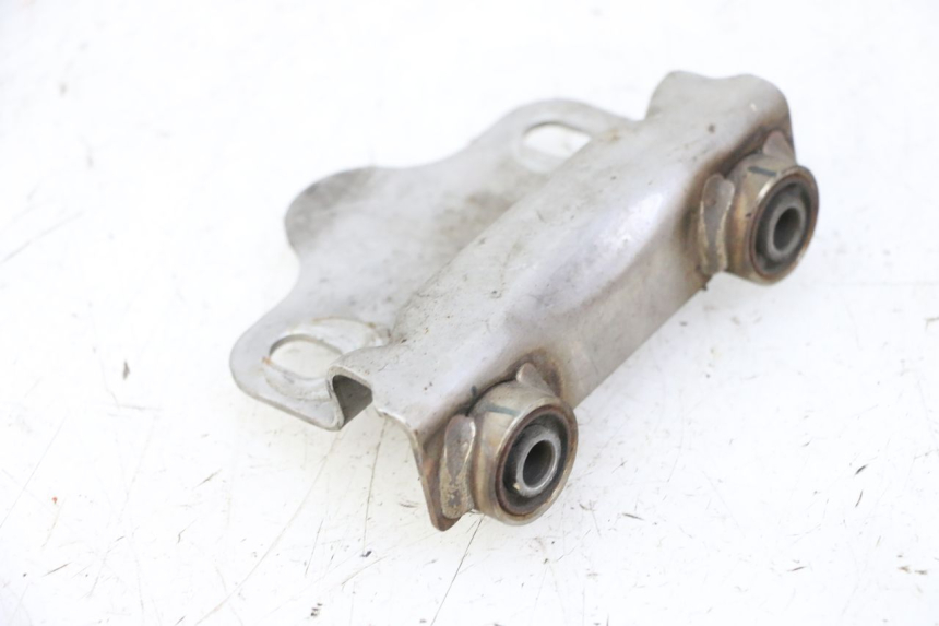 photo de EXHAUST MOUNT YAMAHA FZ6 FAZER S2 600 (2007 - 2011)