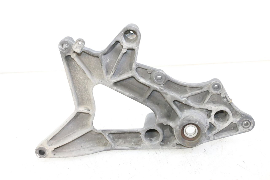 photo de EXHAUST MOUNT SYM JOYMAX 125 (2010 - 2017)