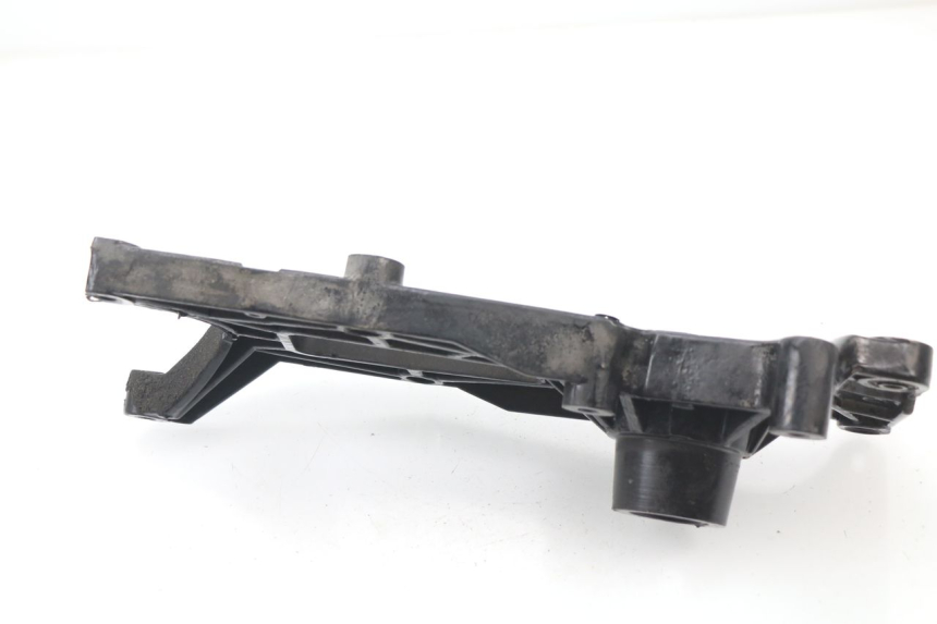 photo de EXHAUST MOUNT LINHAI MONARCH 125 (2003 - 2005)