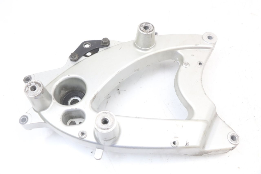 photo de EXHAUST MOUNT LONGJIA EASY MAX 125 (2020 - 2024)