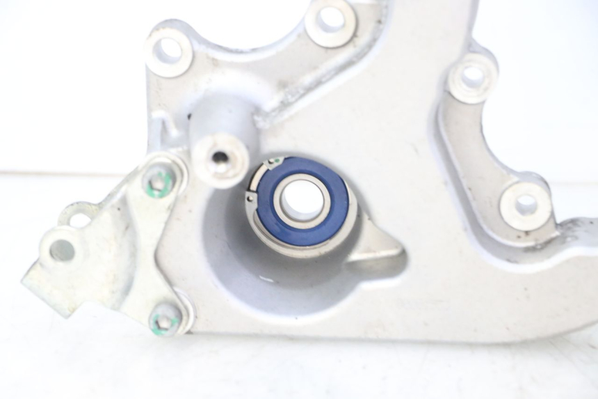 photo de EXHAUST MOUNT PIAGGIO MP3 HPE 310 (2024 - 2025)