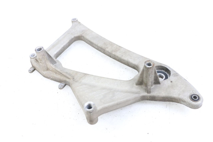 photo de EXHAUST MOUNT PEUGEOT GEOPOLIS RS 125 (2007 - 2009)