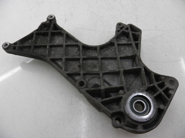 photo de EXHAUST MOUNT PIAGGIO BEVERLY 125 (1998 - 2005)