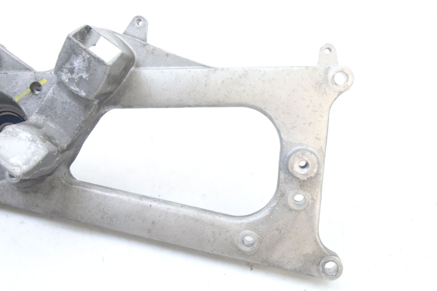 photo de EXHAUST MOUNT PIAGGIO MP3 500 (2014 - 2016)