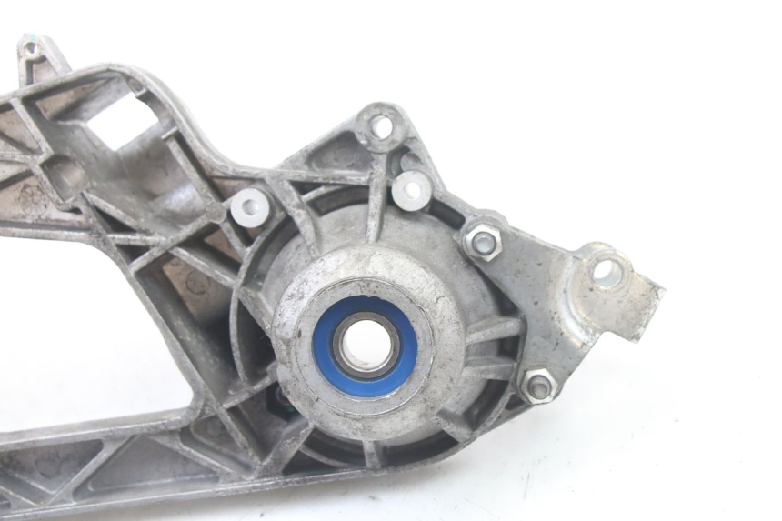 photo de EXHAUST MOUNT PIAGGIO MP3 500 (2014 - 2016)