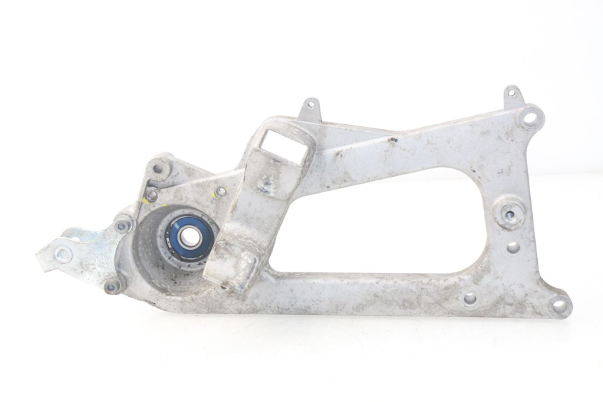 photo de EXHAUST MOUNT PIAGGIO MP3 HPE 500 (2019 - 2022)