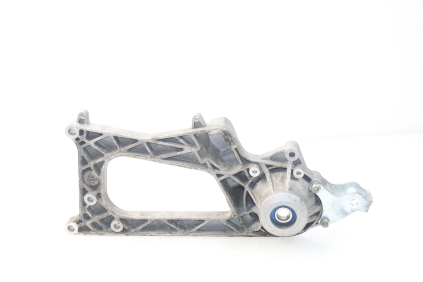 photo de EXHAUST MOUNT PIAGGIO MP3 HPE 500 (2019 - 2022)